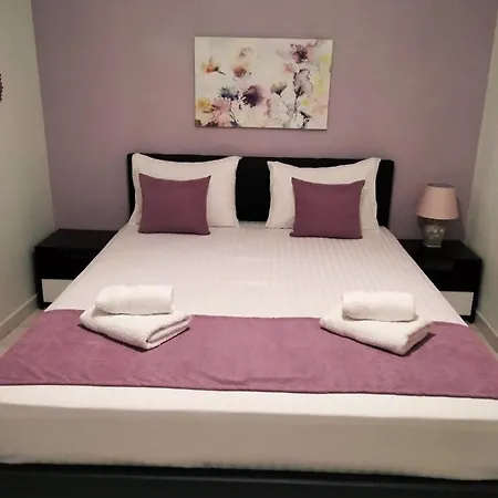 Meadow * Elevtheraí