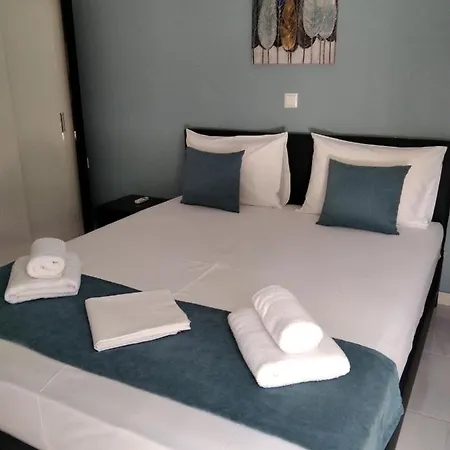 Villa Meadow Elevtheraí